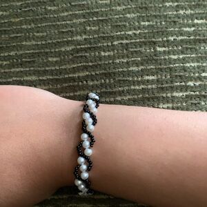 Elegant Black and White Beaded Bracelet